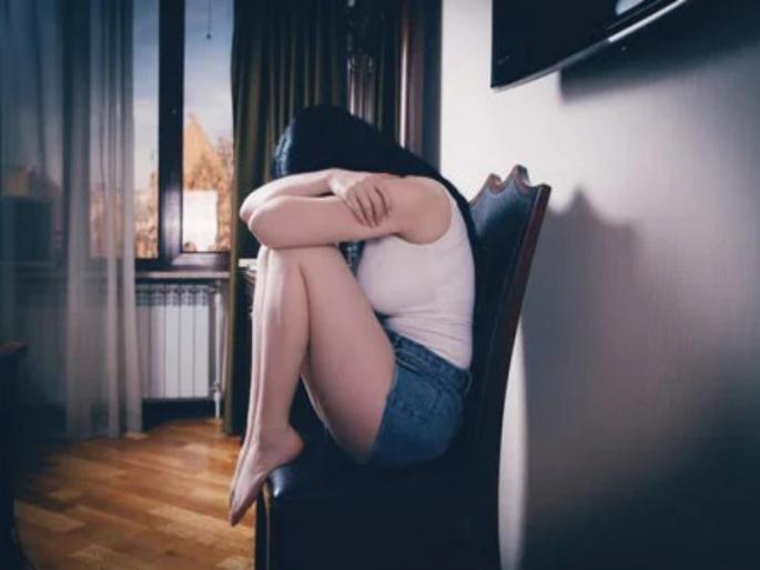 then I will kill your father for molesting and beating a minor girl a case has been registered against Sarpamitra | ...तर तुझ्या पप्पांना मारुन टाकेल' अल्पवयीन मुलीचा विनयभंग करत मारहाण, सर्पमित्रावर गुन्हा दाखल then I will kill your father for molesting and beating a minor girl a case has been registered against Sarpamitra | ...तर तुझ्या पप्पांना मारुन टाकेल' अल्पवयीन मुलीचा विनयभंग करत मारहाण, सर्पमित्रावर गुन्हा दाखल