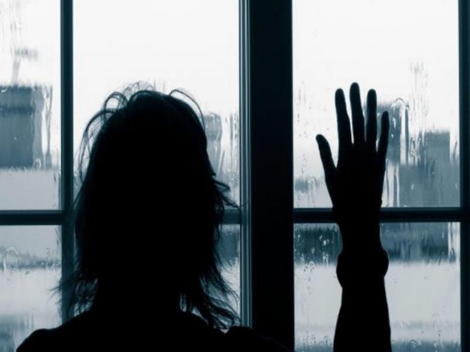 Monstrous act of husband for want of money In just 3 thousand the wife was handed over to a friend | पैशांच्या हव्यासापोटी पतीचे राक्षसी कृत्य; अवघ्या ३ हजारांत पत्नीला केली मित्राच्या हवाली Monstrous act of husband for want of money In just 3 thousand the wife was handed over to a friend | पैशांच्या हव्यासापोटी पतीचे राक्षसी कृत्य; अवघ्या ३ हजारांत पत्नीला केली मित्राच्या हवाली