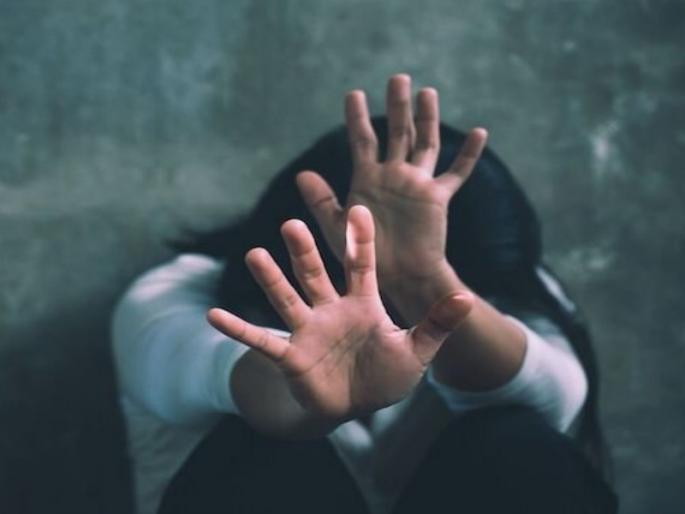 sexual harassment a woman with the lure of employment and marriage in Pune Municipal Corporation; Case registered after 2 years | पुणे महानगरपालिकेत नोकरी लावण्याच्या आणि लग्नाच्या आमिषाने महिलेवर बलात्कार; 2 वर्षानंतर गुन्हा दाखल sexual harassment a woman with the lure of employment and marriage in Pune Municipal Corporation; Case registered after 2 years | पुणे महानगरपालिकेत नोकरी लावण्याच्या आणि लग्नाच्या आमिषाने महिलेवर बलात्कार; 2 वर्षानंतर गुन्हा दाखल