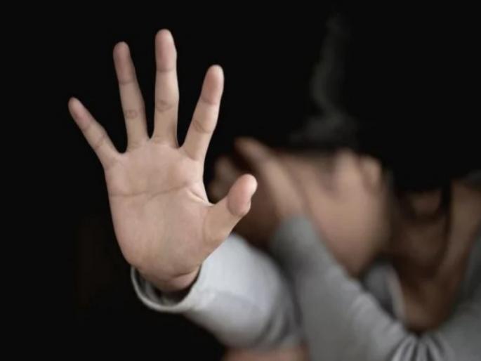 Assaulting a minor girl by beating When a girl gets pregnant she faces a shocking situation | मारहाण करुन अल्पवयीन मुलीवर अत्याचार; मुलगी गरोदर राहिल्यावर धक्कादायक प्रकार समोर Assaulting a minor girl by beating When a girl gets pregnant she faces a shocking situation | मारहाण करुन अल्पवयीन मुलीवर अत्याचार; मुलगी गरोदर राहिल्यावर धक्कादायक प्रकार समोर