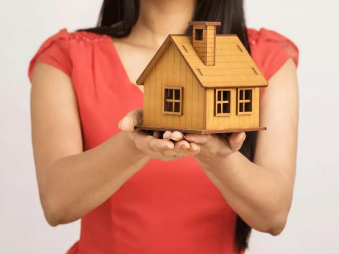 Pay ten crores with husband share Otherwise you will be sued Mother in law threatened after death of husband | पतीच्या हिस्स्यासह दहा कोटी द्या; अन्यथा तुमच्यावर केस करेल; पतीच्या निधनानंतर सासूला धमकी Pay ten crores with husband share Otherwise you will be sued Mother in law threatened after death of husband | पतीच्या हिस्स्यासह दहा कोटी द्या; अन्यथा तुमच्यावर केस करेल; पतीच्या निधनानंतर सासूला धमकी