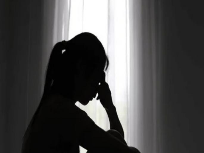 Standing in the gallery and looking at men Suspicious wife stabbed in the stomach and killed, husband arrested | गॅलरीत उभे राहून पुरुषांकडे पाहते; संशय घेत पत्नीच्या पोटात चाकू मारून हत्या, पतीला अटक