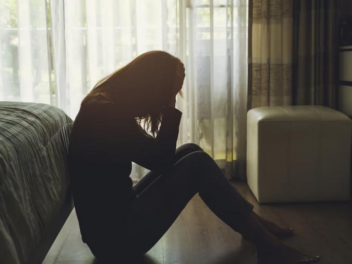 Calling her a different caste constant beatings by her husband mental and physical torture of her husband | दुसऱ्या जातीची म्हणून टोचून बोलणे, पतीकडून सतत मारहाण, विवाहितेचा मानसिक, शारीरिक छळ