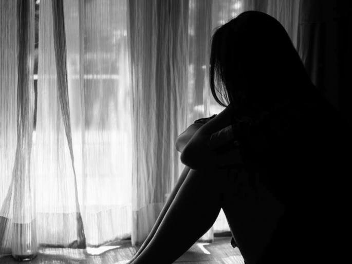 The women forced sexual relation with the youth who friend on Instagram | इन्स्टाग्रामवरून झाली ओळख, महिलेने ठेवले तरुणाशी जबरदस्तीने शारीरिक संबंध The women forced sexual relation with the youth who friend on Instagram | इन्स्टाग्रामवरून झाली ओळख, महिलेने ठेवले तरुणाशी जबरदस्तीने शारीरिक संबंध