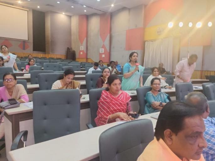 Lokmat Lok GB special Ex women corporators needed for Pune citizens question | लोकमत 'लोक'जीबी विशेष: योग्य सेवा मिळत नाहीत; पुणेकरांच्या प्रश्नांसाठी माजी नगरसेविका गरजल्या Lokmat Lok GB special Ex women corporators needed for Pune citizens question | लोकमत 'लोक'जीबी विशेष: योग्य सेवा मिळत नाहीत; पुणेकरांच्या प्रश्नांसाठी माजी नगरसेविका गरजल्या