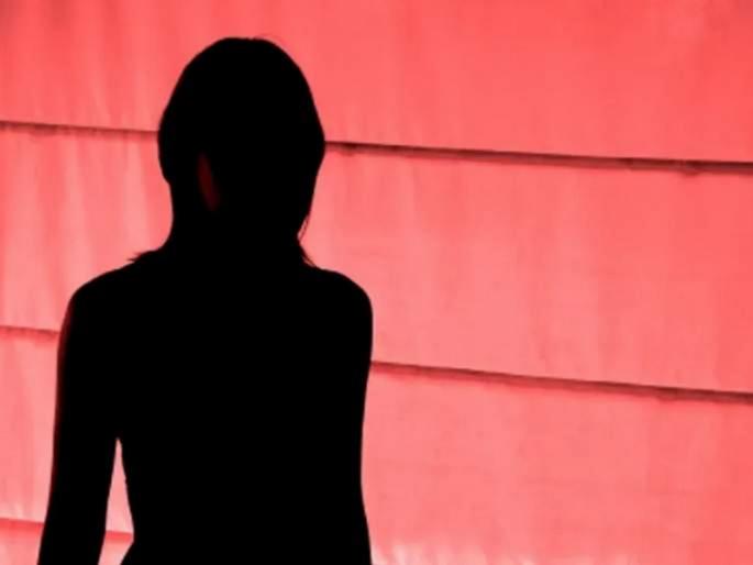 Female teacher arrested for having romance in office with teenage student | विद्यार्थ्यासोबत शारीरिक संबंध ठेवण्याचा आरोप, टीचर ऑफ द ईअर ठरलेल्या महिलेला अटक Female teacher arrested for having romance in office with teenage student | विद्यार्थ्यासोबत शारीरिक संबंध ठेवण्याचा आरोप, टीचर ऑफ द ईअर ठरलेल्या महिलेला अटक