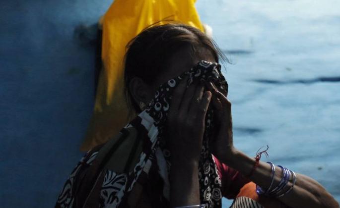 Lakhoba Lokhande's partner Savita behind the bar | लखोबा लोखंडेची साथीदार सविता जेरबंद