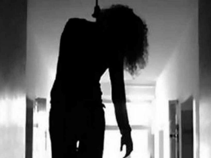 five person attempt to set women on fire then kills her by hanging in navi mumbai | धक्कादायक! नवी मुंबईत महिलेला जाळण्याचा प्रयत्न; गळफास देऊन हत्या