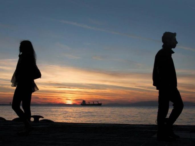 Kerala to pay for sex change in boost for transgender rights | प्रेयसीशी लग्न करण्यासाठी 'तिनं' केलं लिंग परिवर्तन, आता गर्लफ्रेंडनं सोडली साथ Kerala to pay for sex change in boost for transgender rights | प्रेयसीशी लग्न करण्यासाठी 'तिनं' केलं लिंग परिवर्तन, आता गर्लफ्रेंडनं सोडली साथ