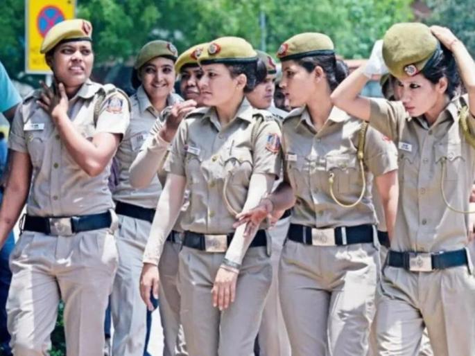 90 percent of women police in the country are in junior positions; only 960 out of 2.4 lakh are IPS | देशात ९० टक्के महिला पोलीस कनिष्ठ पदावरच; २.४ लाखांपैकी केवळ ९६० आयपीएस 90 percent of women police in the country are in junior positions; only 960 out of 2.4 lakh are IPS | देशात ९० टक्के महिला पोलीस कनिष्ठ पदावरच; २.४ लाखांपैकी केवळ ९६० आयपीएस