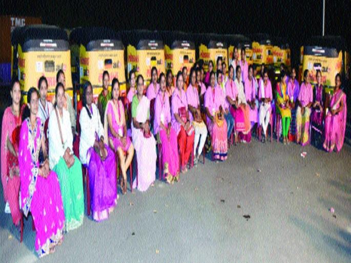 Lokmat Auto Citizen Reporters | लोकमत आॅटो सिटीझन रिपोर्टर्स : रिक्षाचालक महिलांना पत्रकाराचा दर्जा देणारा पहिलाच उपक्रम Lokmat Auto Citizen Reporters | लोकमत आॅटो सिटीझन रिपोर्टर्स : रिक्षाचालक महिलांना पत्रकाराचा दर्जा देणारा पहिलाच उपक्रम