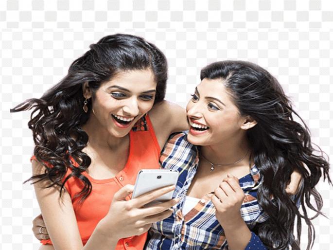Social Media: Girls on social media, shocking statistics | Social Media: सोशल मीडियावर मुलीच सैराट Social Media: Girls on social media, shocking statistics | Social Media: सोशल मीडियावर मुलीच सैराट