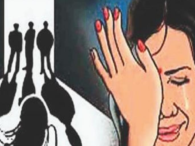 Feelings of insecurity among women due to incidents of abuse | गर्दीतल्या नजरेलाही घाबरतेय ‘ती’ Feelings of insecurity among women due to incidents of abuse | गर्दीतल्या नजरेलाही घाबरतेय ‘ती’