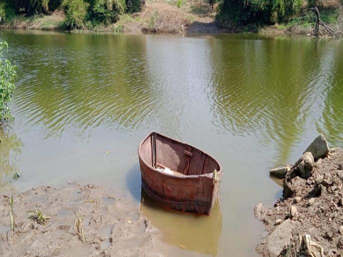Laborers boat drowned in Panganga river, one woman died Six women luckily survived | पैनगंगा नदीमध्ये मजुरांची नाव उलटली, एका महिलेचा मृत्यू सहा महिला सुदैवाने बचावल्या Laborers boat drowned in Panganga river, one woman died Six women luckily survived | पैनगंगा नदीमध्ये मजुरांची नाव उलटली, एका महिलेचा मृत्यू सहा महिला सुदैवाने बचावल्या