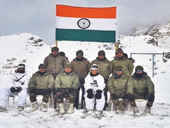 Women officers posted at highest altitude battlefield, posted at 15,000 feet in Siachen | सर्वाधिक उंचीवरील युद्धभूमीवर महिला अधिकारी तैनात, सियाचिनमध्ये १५ हजार फूट उंचीवर नियुक्ती Women officers posted at highest altitude battlefield, posted at 15,000 feet in Siachen | सर्वाधिक उंचीवरील युद्धभूमीवर महिला अधिकारी तैनात, सियाचिनमध्ये १५ हजार फूट उंचीवर नियुक्ती