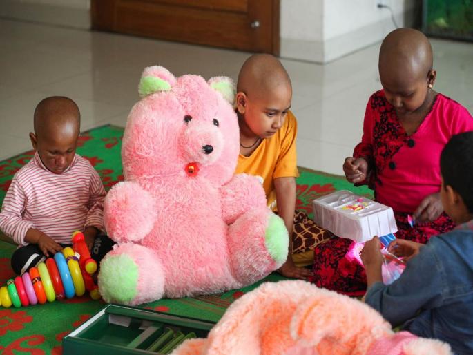 ...so 90 percent of children will not survive; Cancer devastation in poor countries | ...तर ९० टक्के मुले जगणार नाहीत; गरीब देशांमध्ये कॅन्सरमुळे हाहाकार ...so 90 percent of children will not survive; Cancer devastation in poor countries | ...तर ९० टक्के मुले जगणार नाहीत; गरीब देशांमध्ये कॅन्सरमुळे हाहाकार