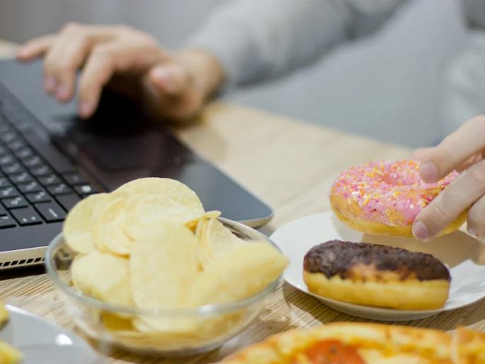 Coronavirus in india: Diet plan for 21 days of lockdown | 21 दिवसांच्या 'लॉकडाऊन'दरम्यान आपलं वजन 'अप' होऊ नये यासाठी...