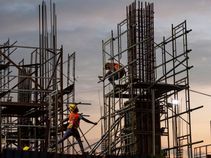 Central government should give priority to social security | केंद्र सरकारने सामाजिक सुरक्षेला प्राधान्य द्यायला हवे! Central government should give priority to social security | केंद्र सरकारने सामाजिक सुरक्षेला प्राधान्य द्यायला हवे!