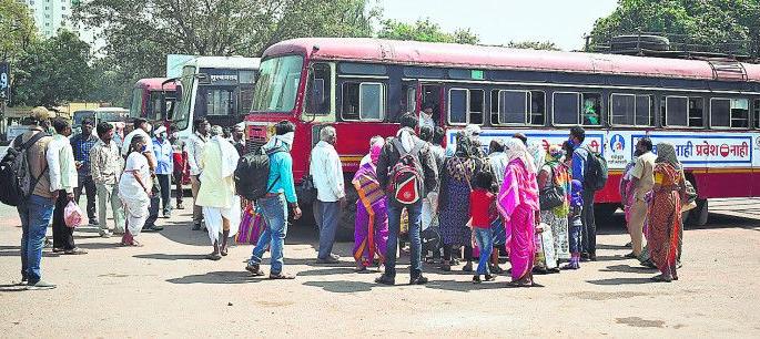 If you shout loudly for passengers, there will be a fine of one and a half thousand! | प्रवाशांसाठी जोरजोरात ओरडाल तर होईल दीड हजारांचा दंड ! If you shout loudly for passengers, there will be a fine of one and a half thousand! | प्रवाशांसाठी जोरजोरात ओरडाल तर होईल दीड हजारांचा दंड !