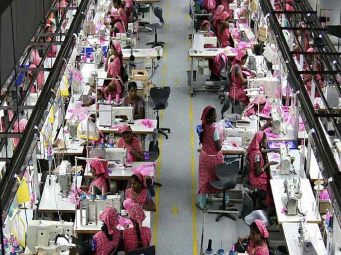 Not educating girls costs global economy $15-30 trillion | मुलींना शिक्षणापासून दूर ठेवल्यामुळे जगाचे 15 ते 30 ट्रिलियन डॉलरचे नुकसान