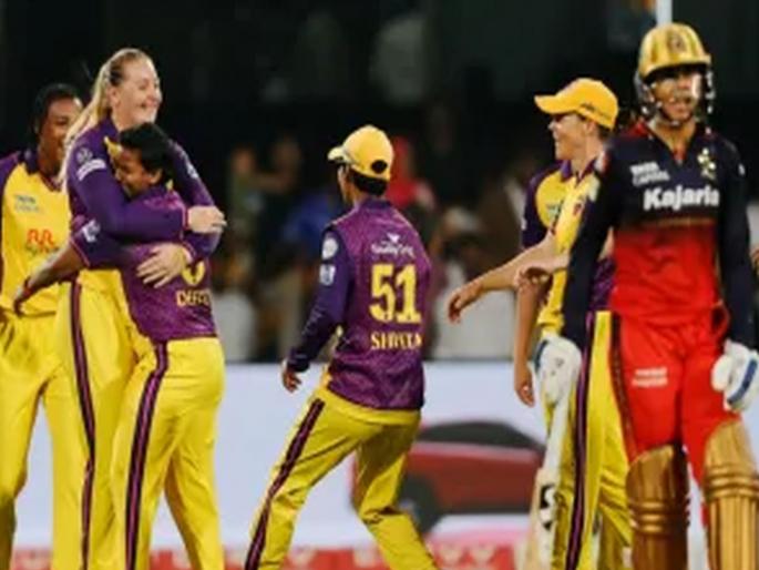 WPL 2025: For the first time in the history of WPL, the thrill of the Super Over took place, UP Warriors defeated Bengaluru in a thrilling match. | WPL च्या इतिहासात पहिल्यांदाच रंगला सुपर ओव्हरचा थरार, रोमांचक लढतीत बंगळुरूल नमवून यूपी वॉरियर्सची बाजी 