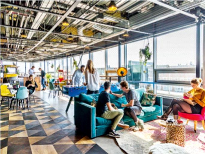Sweden: Go live in a closed office! | स्वीडन : बंद पडलेल्या ऑफिसात राहायला जा! Sweden: Go live in a closed office! | स्वीडन : बंद पडलेल्या ऑफिसात राहायला जा!