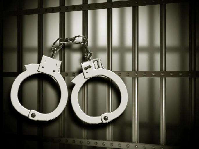 13 arrested for beating women, elderly in Chandrapur | Chandrapur: महिला, वृद्धांना मारहाण करणारे १३ जण अटकेत 13 arrested for beating women, elderly in Chandrapur | Chandrapur: महिला, वृद्धांना मारहाण करणारे १३ जण अटकेत