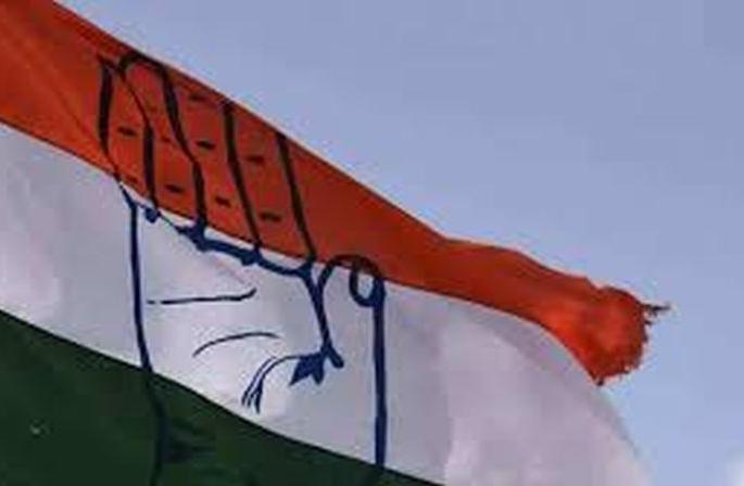 Maharashtra Election 2019: Congress aspiring candidates, activists angry over baby! | Maharashtra Election 2019 : बाळापूरात काँग्रेसचे इच्छुक उमेदवार, कार्यकर्ते नाराज!