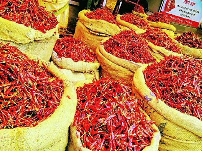 cess of sale and purchase of three crores of chilli missing; Blame on the Secretary, Supervisor of Anjangaon Surji Market Committee? | मिरचीच्या तीन कोटींच्या खरेदी-विक्रीचा सेस गहाळ; बाजार समितीच्या सचिव, पर्यवेक्षकावर ठपका? cess of sale and purchase of three crores of chilli missing; Blame on the Secretary, Supervisor of Anjangaon Surji Market Committee? | मिरचीच्या तीन कोटींच्या खरेदी-विक्रीचा सेस गहाळ; बाजार समितीच्या सचिव, पर्यवेक्षकावर ठपका?