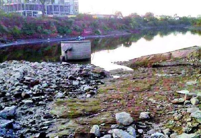 pollution of rivers increased due to mining in wcl wani | वणीत खाणींमुळे नद्यांचे प्रदूषण वाढले, नागरिकांचे आरोग्य धोक्यात