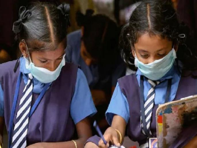 Spoiled handwriting of students due to Corona holidays; | कोरोना सुटीमुळे विद्यार्थ्यांचे बिघडले हस्ताक्षर Spoiled handwriting of students due to Corona holidays; | कोरोना सुटीमुळे विद्यार्थ्यांचे बिघडले हस्ताक्षर