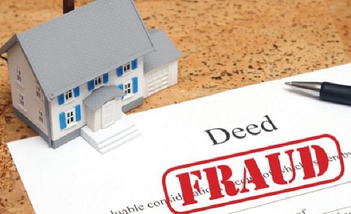 case filed against Yuva Sena leader for Fraud of forged documents | बनावट कागदपत्रांच्या आधारे फसवणूक, युवा सेनेच्या नेत्यावर गुन्हा दाखल case filed against Yuva Sena leader for Fraud of forged documents | बनावट कागदपत्रांच्या आधारे फसवणूक, युवा सेनेच्या नेत्यावर गुन्हा दाखल