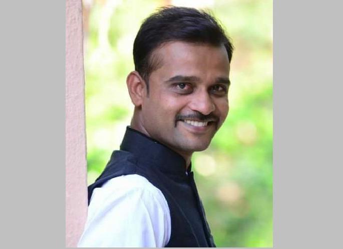 Bhadrawati tehsildar arrested by acb accepting bribe of 25 thousand | मातीच्या उत्खननासाठी तहसीलदाराने खाल्ली लाचेची माती Bhadrawati tehsildar arrested by acb accepting bribe of 25 thousand | मातीच्या उत्खननासाठी तहसीलदाराने खाल्ली लाचेची माती