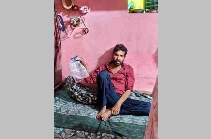 st strike : Kidney failure of agitating ST worker | ST Strike : आंदोलनकर्त्या एसटी वाहकाची किडनी निकामी st strike : Kidney failure of agitating ST worker | ST Strike : आंदोलनकर्त्या एसटी वाहकाची किडनी निकामी