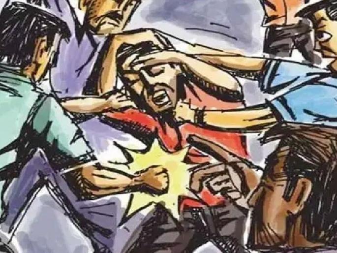 fight between two groups in cinema hall for seat occupancy | सिनेमा रंगात येण्यापूर्वीच टॉकीजमध्ये ढिशूम ढिशूम! लाईव्ह फायटिंगने प्रेक्षकांचं मनोरंजन fight between two groups in cinema hall for seat occupancy | सिनेमा रंगात येण्यापूर्वीच टॉकीजमध्ये ढिशूम ढिशूम! लाईव्ह फायटिंगने प्रेक्षकांचं मनोरंजन