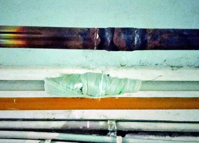 patients moved after oxygen leaked due to pipeline breakage in medical hospital nagpur | मेडिकलमधील ऑक्सिजनला लागली होती गळती, अशी टळली दुर्घटना patients moved after oxygen leaked due to pipeline breakage in medical hospital nagpur | मेडिकलमधील ऑक्सिजनला लागली होती गळती, अशी टळली दुर्घटना