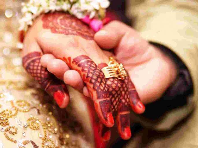 condition of the upcoming marriages is not good because of corona | विवाहकर्त्यांचे हाल बेहाल.. condition of the upcoming marriages is not good because of corona | विवाहकर्त्यांचे हाल बेहाल..