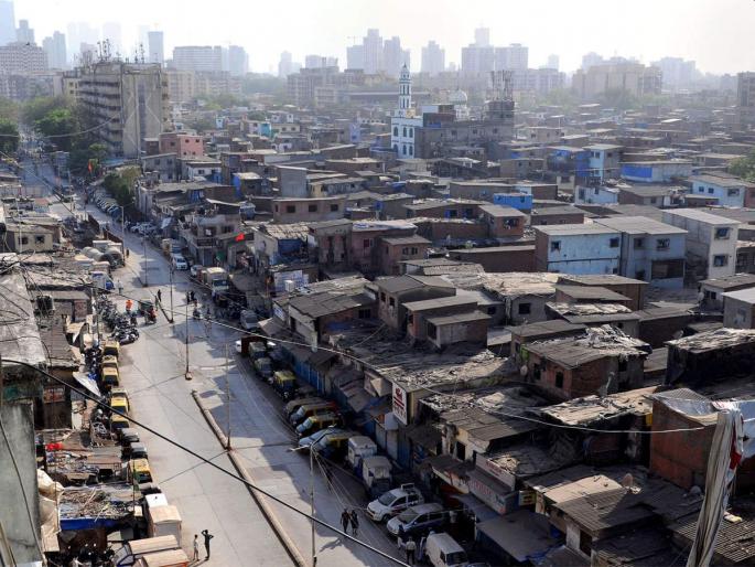 Corona test will be held again in eight days in Dharavi | धारावीत आठ दिवसांत पुन्हा होणार सर्वांची कोरोना चाचणी Corona test will be held again in eight days in Dharavi | धारावीत आठ दिवसांत पुन्हा होणार सर्वांची कोरोना चाचणी