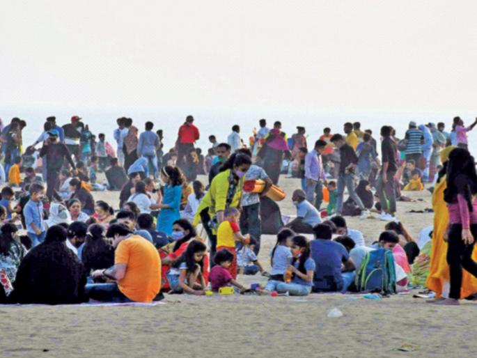 Mumbaikars invite Corona to return with family | मुुंबईकर देताहेत कोरोनाला सहपरिवार परत येण्याचे निमंत्रण Mumbaikars invite Corona to return with family | मुुंबईकर देताहेत कोरोनाला सहपरिवार परत येण्याचे निमंत्रण
