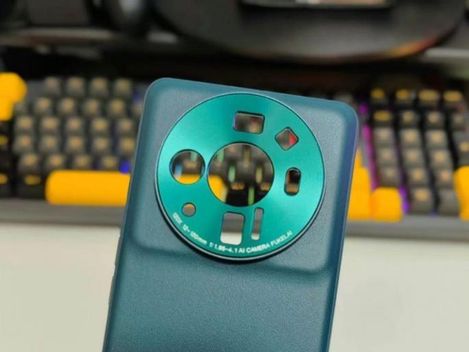 Xiaomi 12 Ultra May Launch With 200MP Primary Sensor And 7 Camera Setup  | एक दोन नव्हे तर 7 कॅमेरे, 200MP चा मेन; राक्षसी स्पेसिफिकेशन्ससह येणार Xiaomi चा ‘एक नंबर’ स्मार्टफोन   Xiaomi 12 Ultra May Launch With 200MP Primary Sensor And 7 Camera Setup  | एक दोन नव्हे तर 7 कॅमेरे, 200MP चा मेन; राक्षसी स्पेसिफिकेशन्ससह येणार Xiaomi चा ‘एक नंबर’ स्मार्टफोन