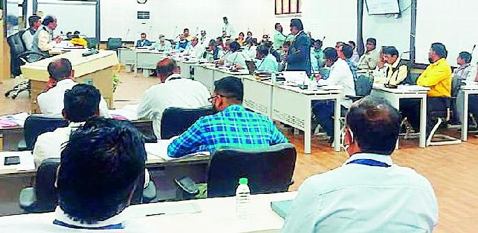 university professor promotion Fixing scam issue raised in senate committee meeting | विद्यापीठात प्राध्यापक पदोन्नतीत ‘फिक्सिंग’, सिनेट सभेत गदारोळ