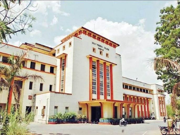 After the death of the mother who gave birth, the newborn also died, the angry relatives rioted in the medical hospital | आईपाठोपाठ बाळही गेले.. नातेवाईकांच्या संतापाचा भडका, 'मेडिकल'मध्ये गोंधळ After the death of the mother who gave birth, the newborn also died, the angry relatives rioted in the medical hospital | आईपाठोपाठ बाळही गेले.. नातेवाईकांच्या संतापाचा भडका, 'मेडिकल'मध्ये गोंधळ