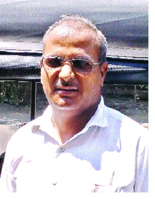 'Fire fight' in one thousand rakshs in Karhad | कऱ्हाड तील एक हजार रिक्षांमध्ये ‘अग्निशमन’ -लोकमत विशेष 'Fire fight' in one thousand rakshs in Karhad | कऱ्हाड तील एक हजार रिक्षांमध्ये ‘अग्निशमन’ -लोकमत विशेष