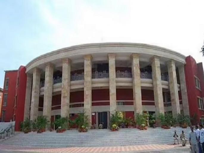 Financial crisis hits winter session; 100 crore tender, 70 crores spent, 38 crore received | हिवाळी अधिवेशनावर आर्थिक संकट; १०० कोटींच्या निविदा, ७० कोटी खर्च झाले, मिळाले ३८ कोटी Financial crisis hits winter session; 100 crore tender, 70 crores spent, 38 crore received | हिवाळी अधिवेशनावर आर्थिक संकट; १०० कोटींच्या निविदा, ७० कोटी खर्च झाले, मिळाले ३८ कोटी