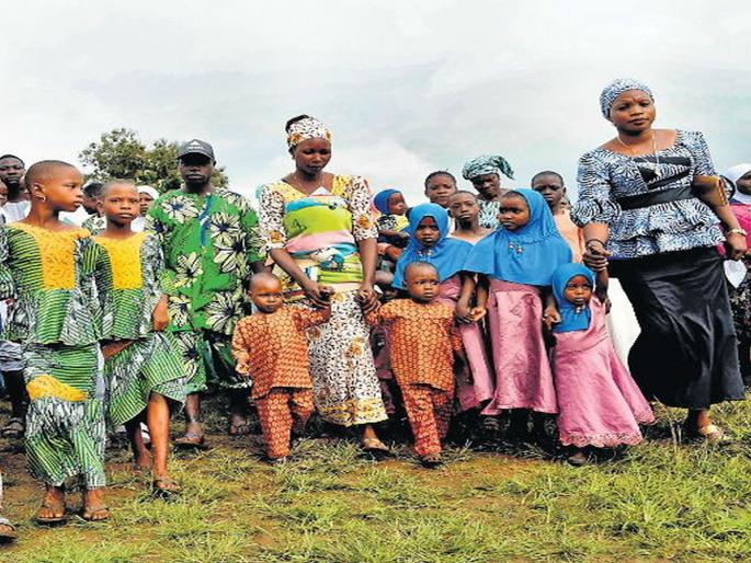 Interesting facts about nigeria a country in west africa MYB | जुळ्या मुलांची राजधानी असलेल्या 'या' प्रदेशाबद्दल माहीत आहे का? Interesting facts about nigeria a country in west africa MYB | जुळ्या मुलांची राजधानी असलेल्या 'या' प्रदेशाबद्दल माहीत आहे का?