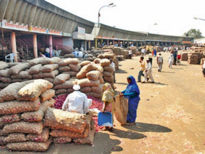 ban on celebrating birthdays in market yard | मार्केट यार्डात वाढदिवस साजरा करण्यास बंदी ban on celebrating birthdays in market yard | मार्केट यार्डात वाढदिवस साजरा करण्यास बंदी