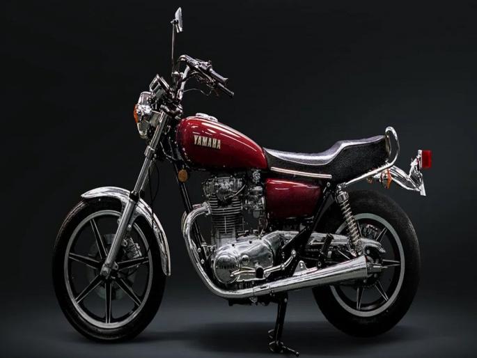 yamaha rd350 to be launched soon against royal enfield rz350 yamaha rz250 auto | Royal Enfield ला टक्कर देण्यासाठी येतेय यामाहाची नवीन बाईक, लवकरच भारतात होणार एंट्री yamaha rd350 to be launched soon against royal enfield rz350 yamaha rz250 auto | Royal Enfield ला टक्कर देण्यासाठी येतेय यामाहाची नवीन बाईक, लवकरच भारतात होणार एंट्री