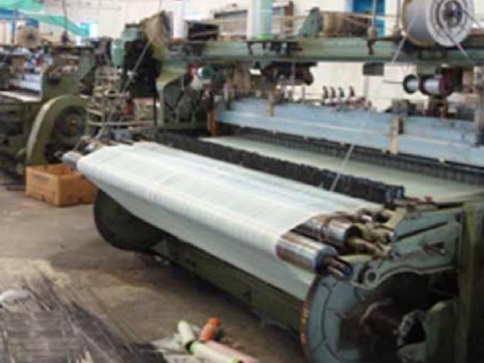 Mixed reaction to textile Electricity subsidy | Kolhapur: वस्त्रोद्योगाला वीज सवलत म्हणजे लबाडाघरचं आवतन, वस्त्रोद्योग क्षेत्रातून संमिश्र प्रतिक्रिया Mixed reaction to textile Electricity subsidy | Kolhapur: वस्त्रोद्योगाला वीज सवलत म्हणजे लबाडाघरचं आवतन, वस्त्रोद्योग क्षेत्रातून संमिश्र प्रतिक्रिया