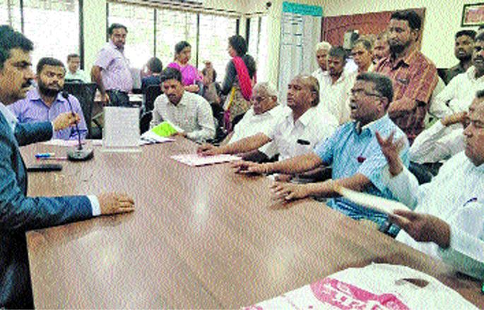 Pay minimum wages to the drivers, otherwise deal with the action: collector | यंत्रमागधारकांना किमान वेतन द्या, नाही तर कारवाईस सामोरे जा : जिल्हाधिकारी