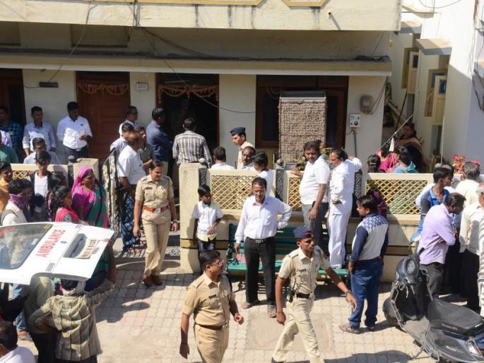 A retired teacher was beaten to death in Amravati area | अमरावती भागात  सेवानिवृत्त शिक्षिकेची गळा आवळून हत्या